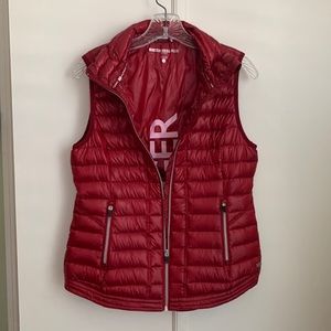 Tommy Hilfiger Sport women’s red puffer vest, sz S, EUC